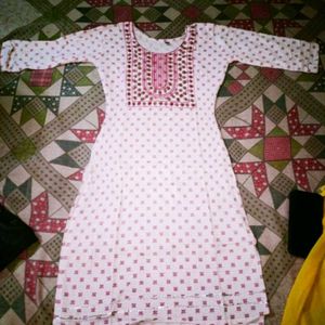 White casual kurta for women