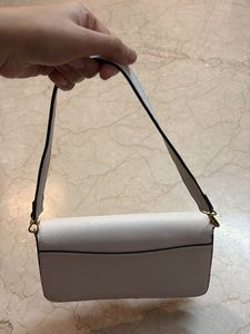Stylish White Shoulder Bag