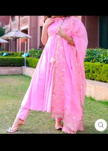 Aachho Kurta Sets Withe Free Kurt