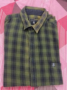 Men's Green Plaid Button-Up Shirt
