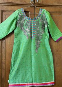 Green Embroidered Top With Grand Dupatta