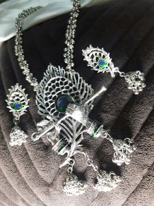 Krishna Neckpeice with Earrings