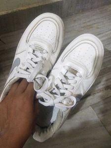 Nike Air Force 1 Sneakers