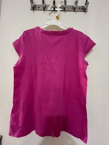 Beautiful Star Print Gap Tshirt In Good Condition