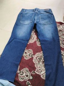 straight fit jeans