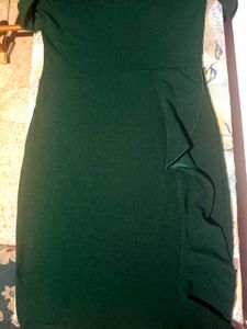 Elegant Green V-Neck Dress