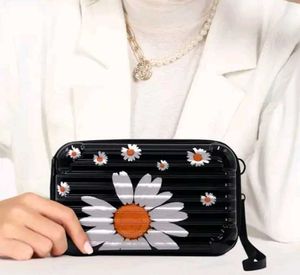 Daisy Crossbody Bag