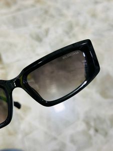 Balenciaga Sunglasses - Black Rectangular Frames