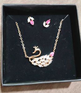 Swan Necklace and Earring Set