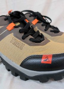 Men's Trekking Shoes Size 6😎