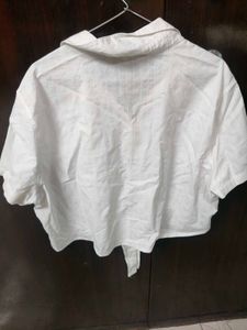 Chic White Cropped Tie-Up Shirt