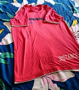 6 T Shirts