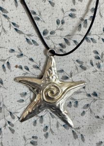 Starfish Pendant Necklace