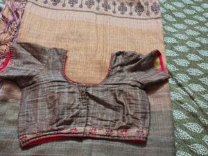 Beautiful Saree With Blouse