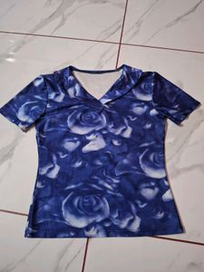 Blue Rose Print V-Neck Top