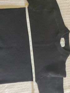 ZARA Classic Black Pullover Sweater