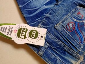 Stylish Blue Wash Jeans