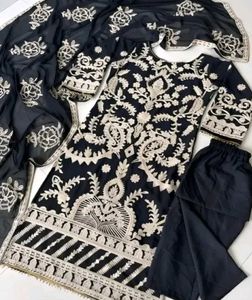 Elegant Black Embroidered Kurta Set