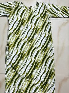 Green &amp; White Abstract Print Kurta
