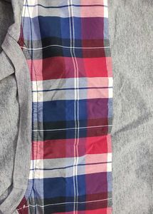 Men's Grey T-Shirt with Plaid Pocket