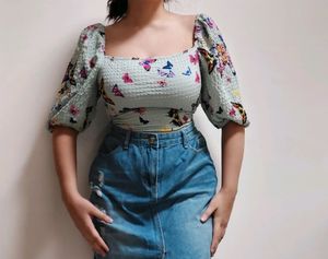 Puffer Sleeve Top