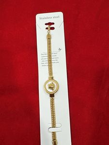 Elegant Gold-Tone Chain Bracelet