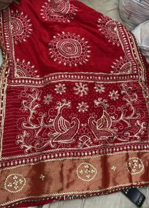 red gotapatti bandhani saree