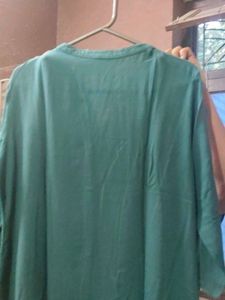 Elegant Green Embroidered Kurta