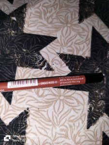 Insight Lip Liner + Swiss Beauty Concealer