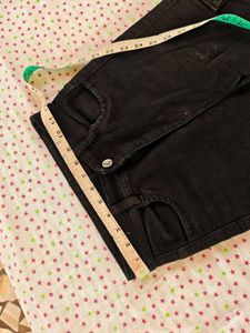 Black Cargo Jeans