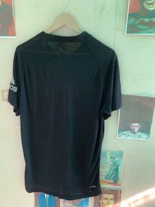 Adidas Men's Black T-Shirt (T520)