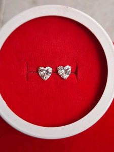 Charming Heart-Shaped Stud Earrings silver
