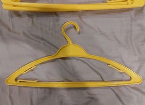 Set of 6 Yellow Plastic Hangers