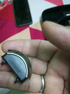 "Bose"Wired Headset With Protective Case