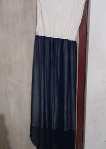 Elegant Maxi Dress with Pearl Neckline