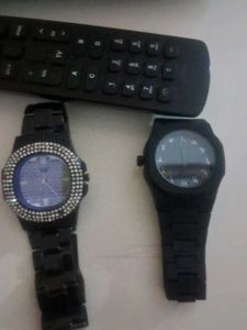 Set of 2 Stylish Watches