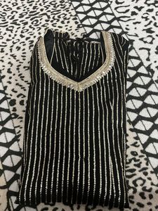 Elegant Black &amp; Gold Kurta