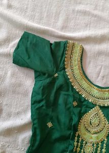 Beautiful Green Embroidered Kurta Set