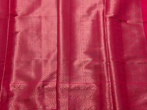 Beautiful and Elegant Silk Saree 🤩