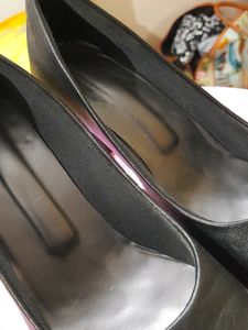 BLACK PUMPS HEELS ❤️