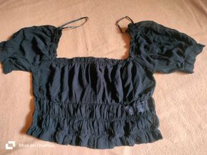 🔥🔥Price Drop 🔥Forever 21  Fancy top 🖤