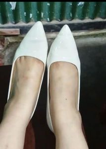 white wedges