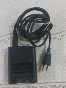 Vintage Sony BC-CS2A Ni- MH Battery Charger