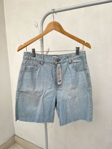 F21 Light Wash Denim Shorts