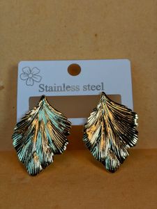 Anti-Tarnish Charming Bow &amp; Heart Earrings Set