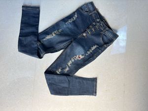 Trendy Ripped Denim Jeans