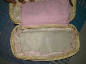 ANGOO'S viral white and pink pencil pouch