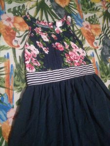 Floral Print Sleeveless Midi Dress
