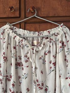 Floral Off-Shoulder Blouse