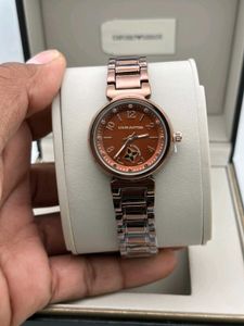 LOUIS VUITTON PREMIUM QUALITY LADIES WATCH